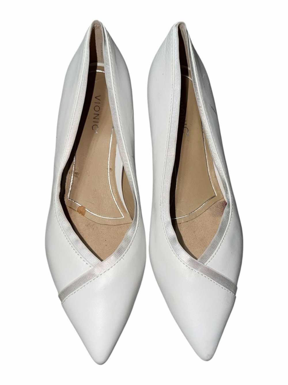 Vionic White Pointed Toe Leather Flats for Women
